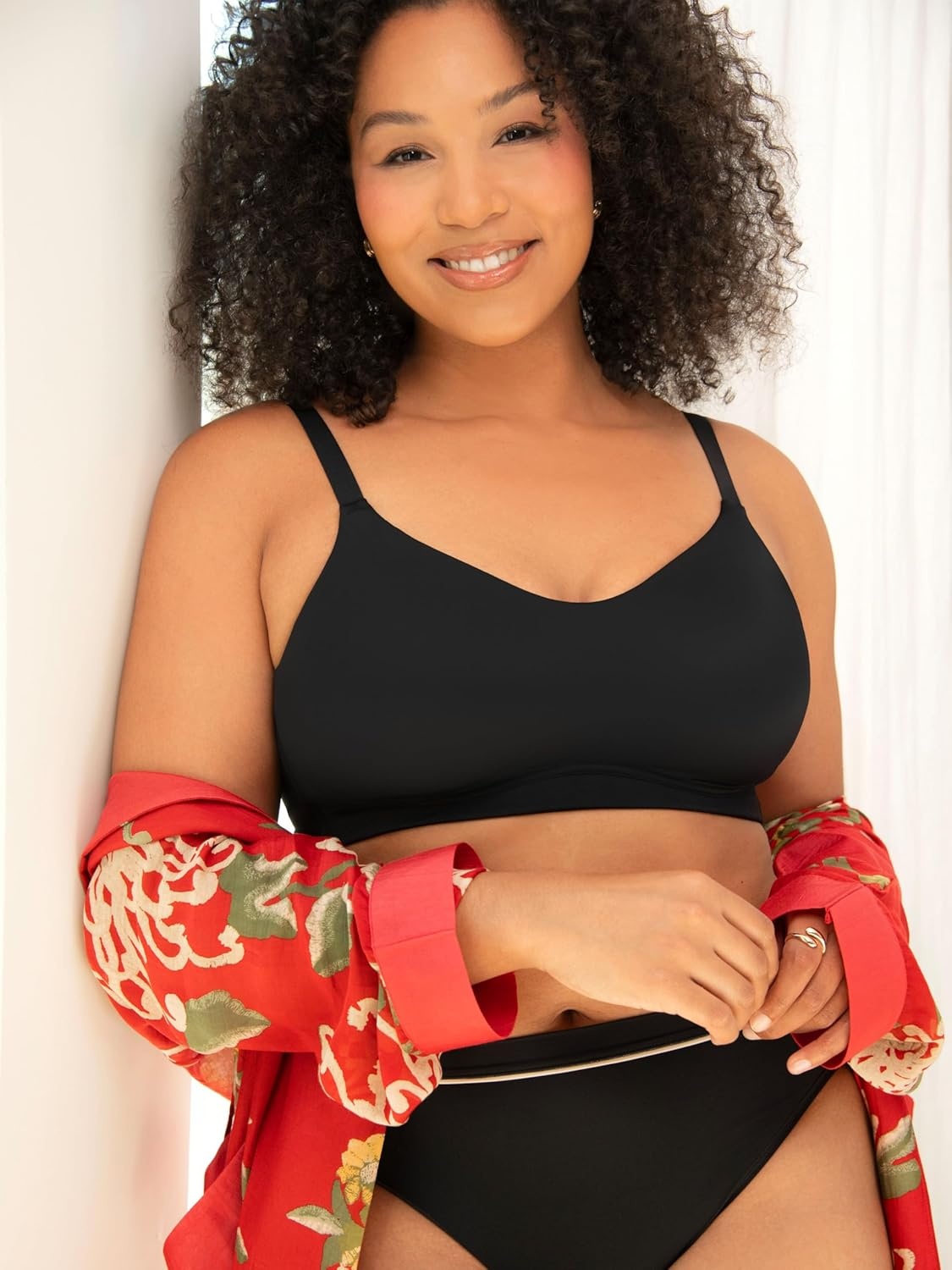 image:imageVanity Fair Womens Beauty Back Smoothing Simple Sizing Wireless Bra 4Way Stretch Fabric Sizes S3XLDamask Neutral