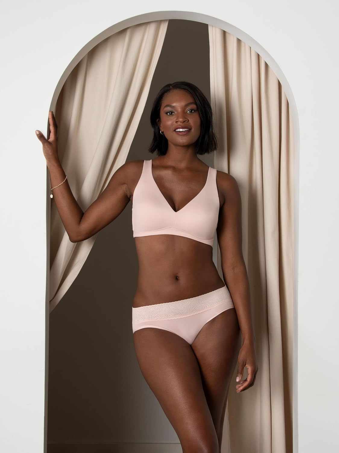 image:imageVanity Fair Womens Beauty Back Smoothing Wireless Bra with Lift Simple Sizing Available S3xlLight Lift Midnight Black